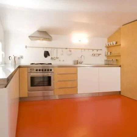 Combro Penthouse Apartment *